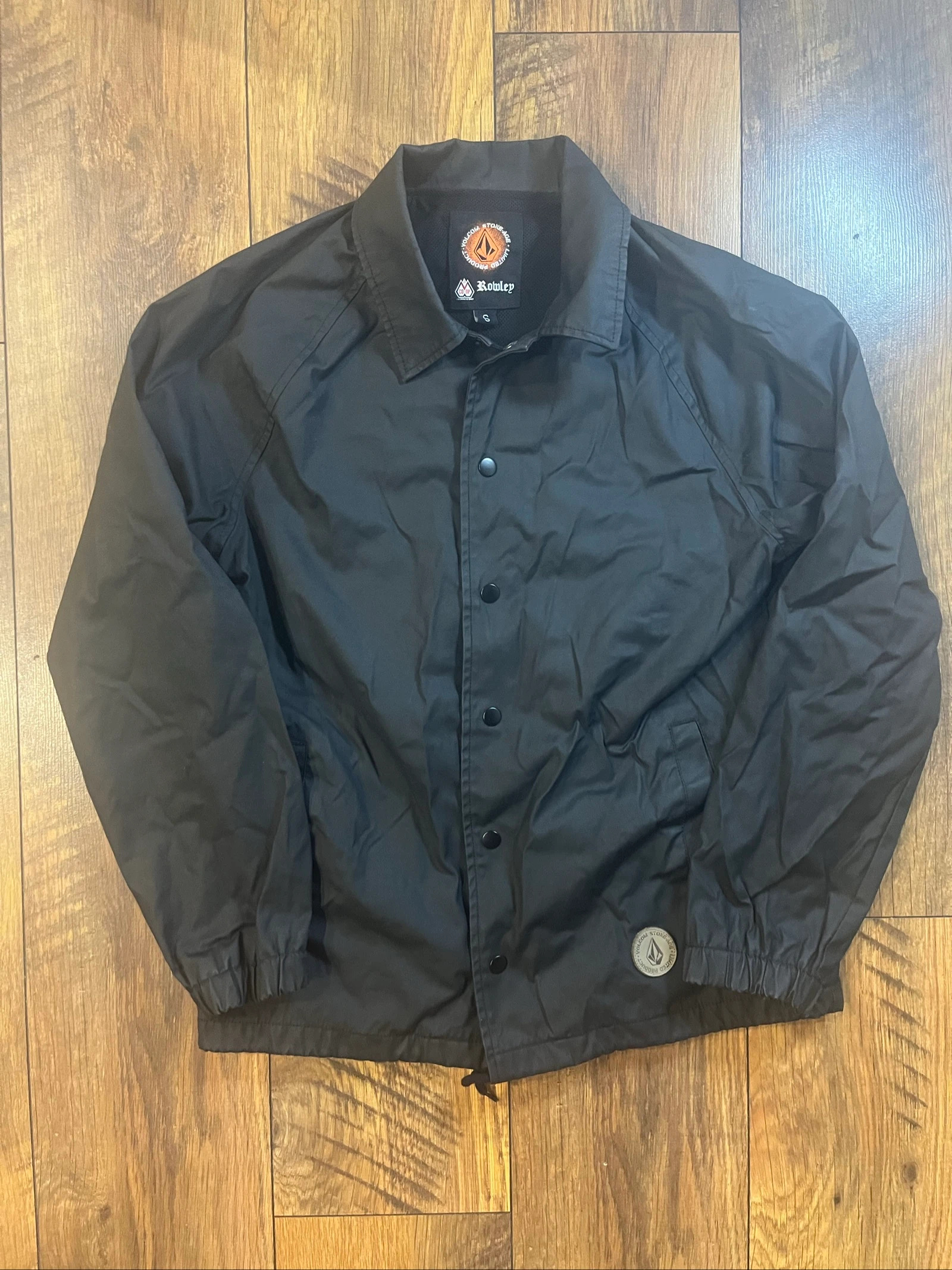 Veste coach jacket Rowley noire skate - Volcom - taille S - très bon état 